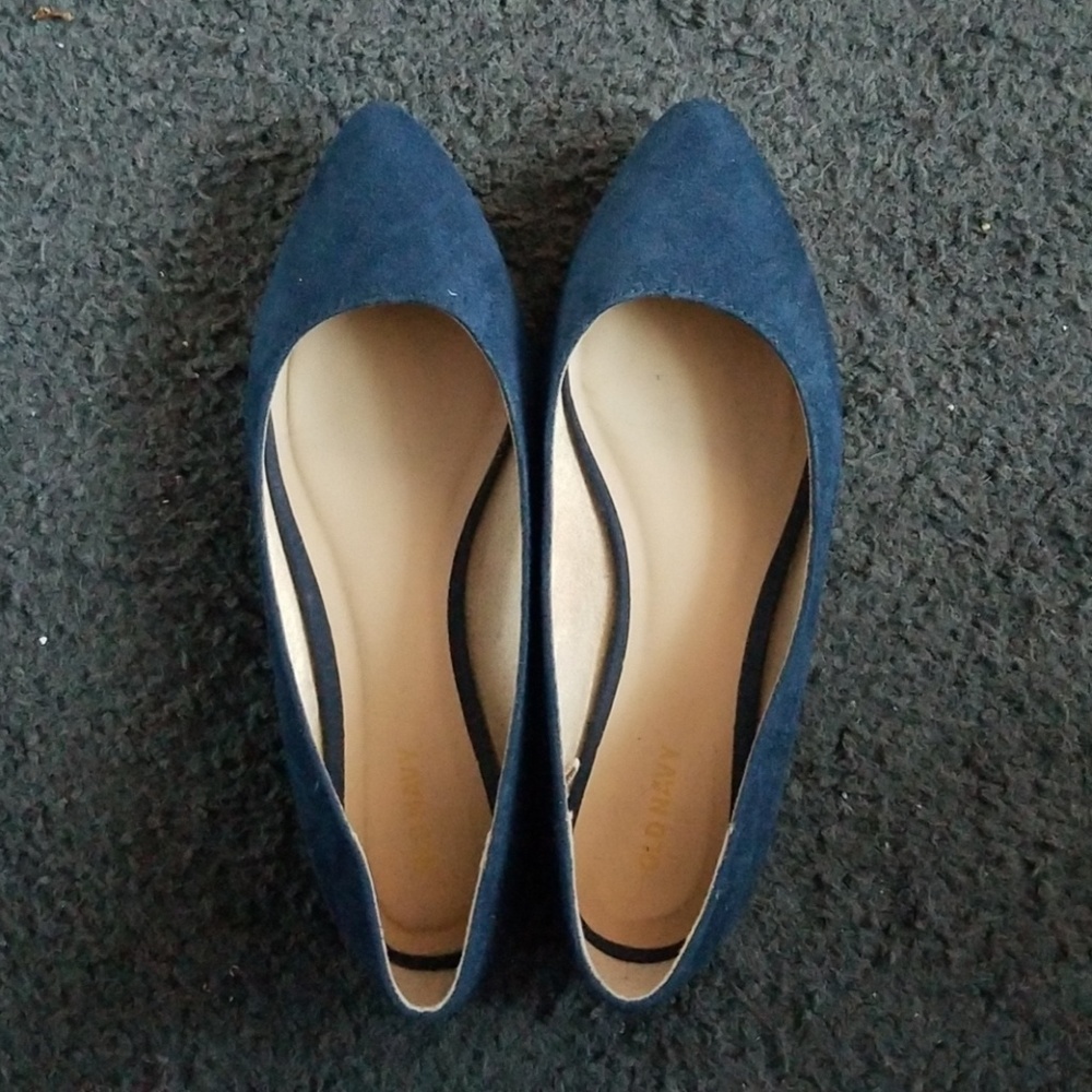 Pointed Blue Suede Flats